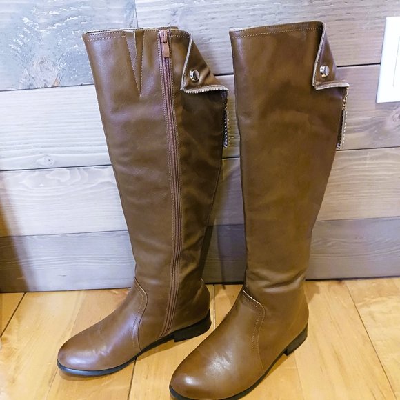 Brown Knee-High Women's Boots - Picture 7 of 7